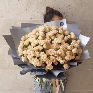 Bouquet of cream spray roses (51 pcs) №454