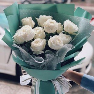 Bouquet of 11 white roses №524