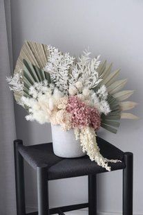 Interior composition of dried flowers in pastel shades №7