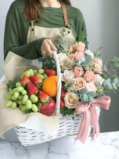 Gift basket with fruits and flowers №22