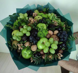 Bouquet of fruits and nuts №7