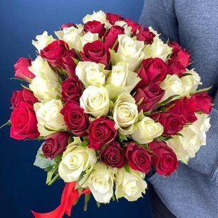 Mix of white and red imported roses 40-50 cm, 51 pcs Without packaging №566
