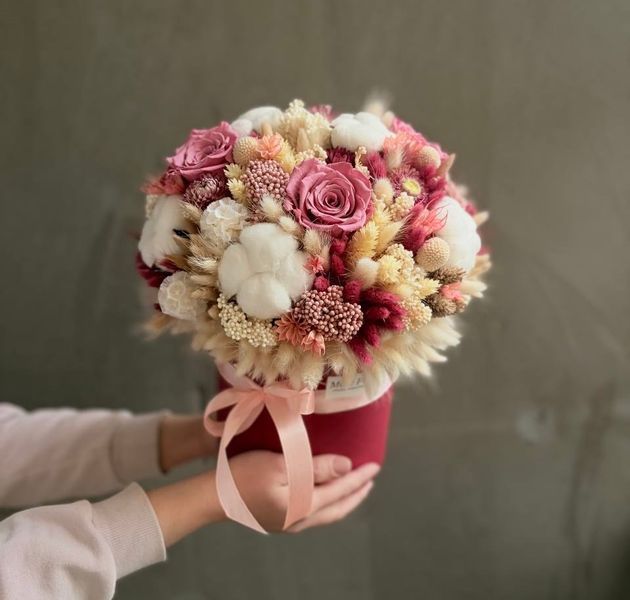 Composition with cotton and roses №50