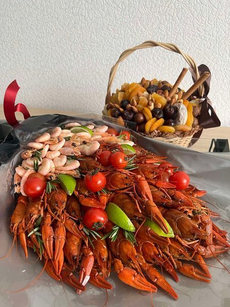 Bouquet of crayfish and shrimps No. 35