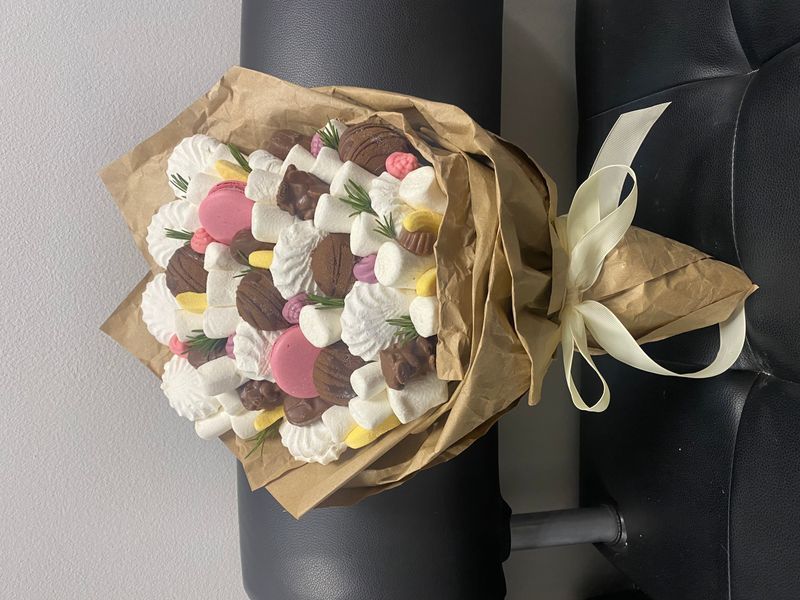 Bouquet of marshmallows №19