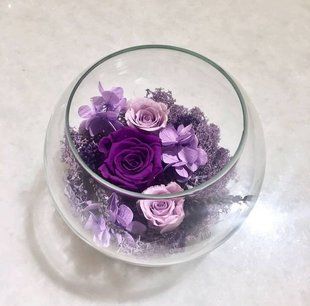 Stabilized roses in a round vase №62