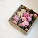 Box with flowers and macaroons №42