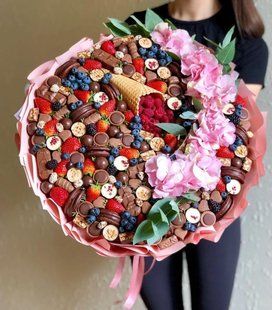 Berry bouquet №35