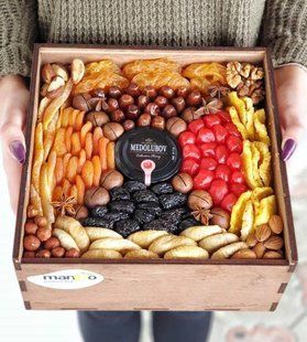 Gift box with dried fruits №8