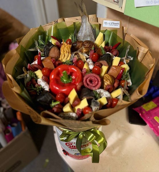 Edible bouquet on a beer barrel #79