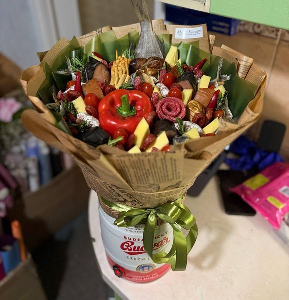 Edible bouquet on a beer barrel #79