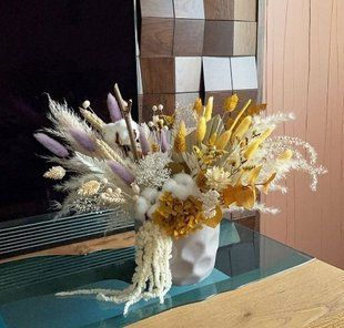Interior composition in yellow-violet color №36