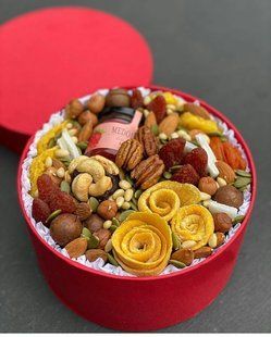 Gift box with dried fruits №16