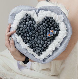 Bouquet of blueberries №46