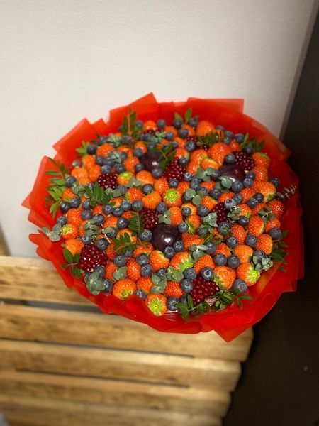 Berry bouquet №32