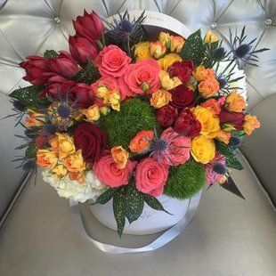 Shrub roses with tulips in a box №5