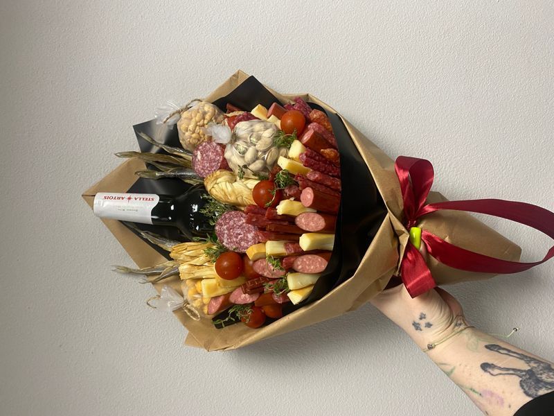 Bouquet of sausages and cheese №43